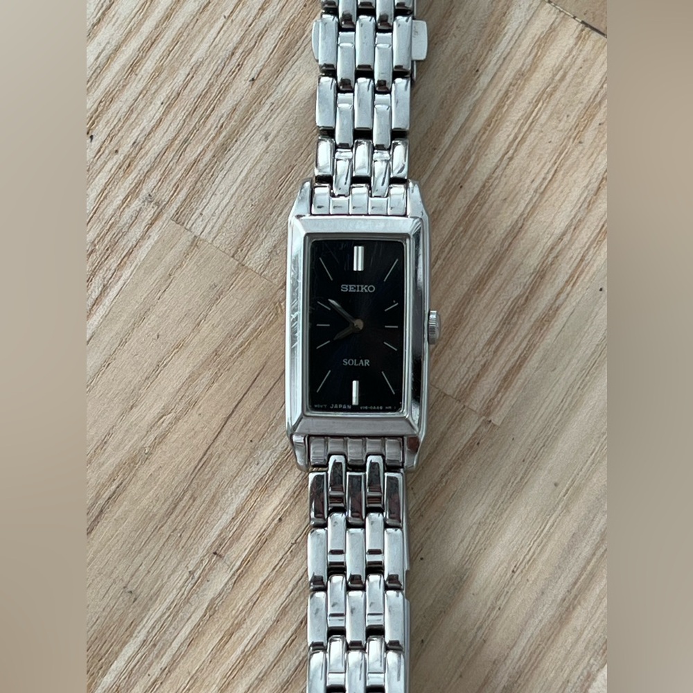 Seiko Solar Luxury Ladies Watch Black Rectangular Dial Stainless Bracelet - Picture 5 of 14